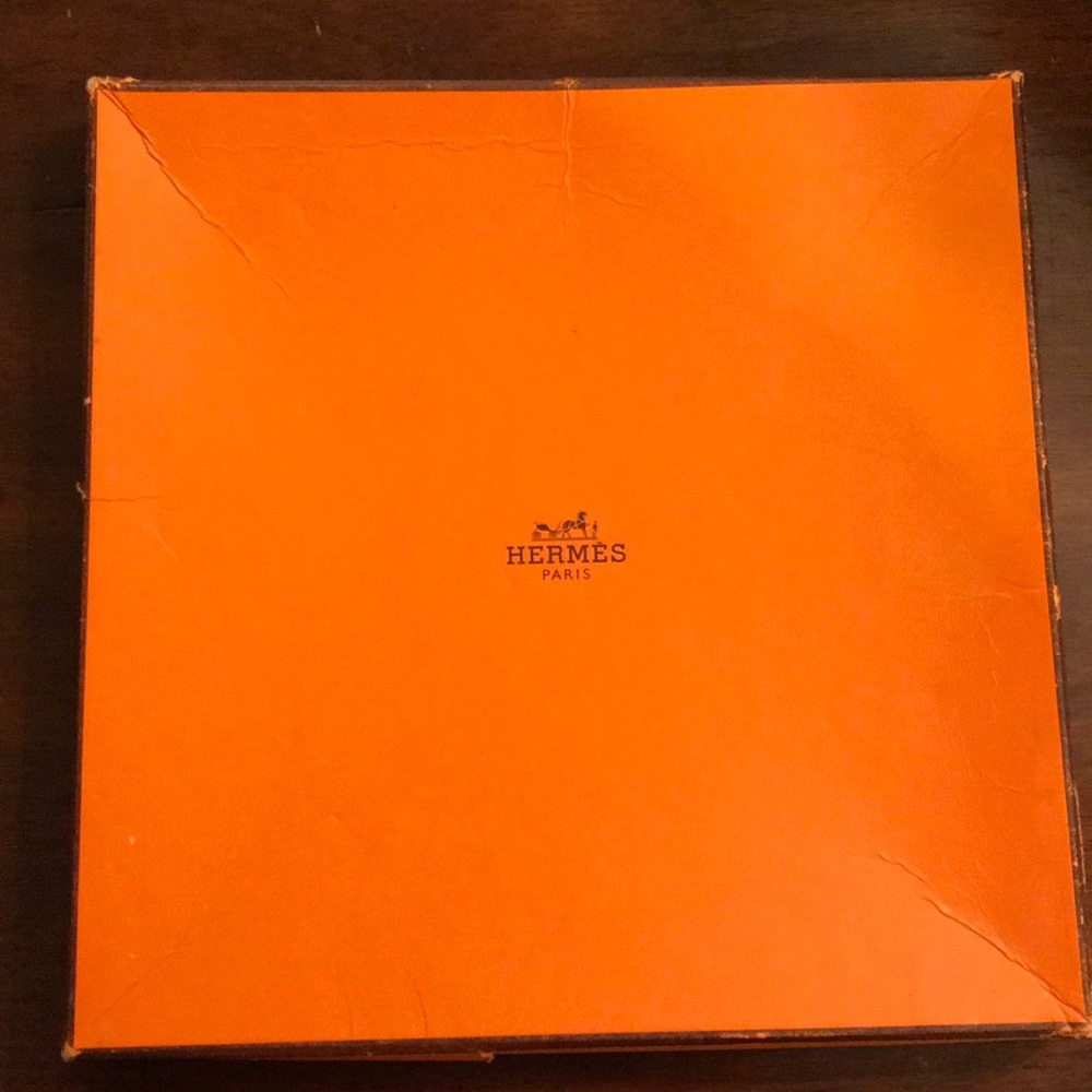 Hermès silk scarf. NEW IN BOX, never worn!